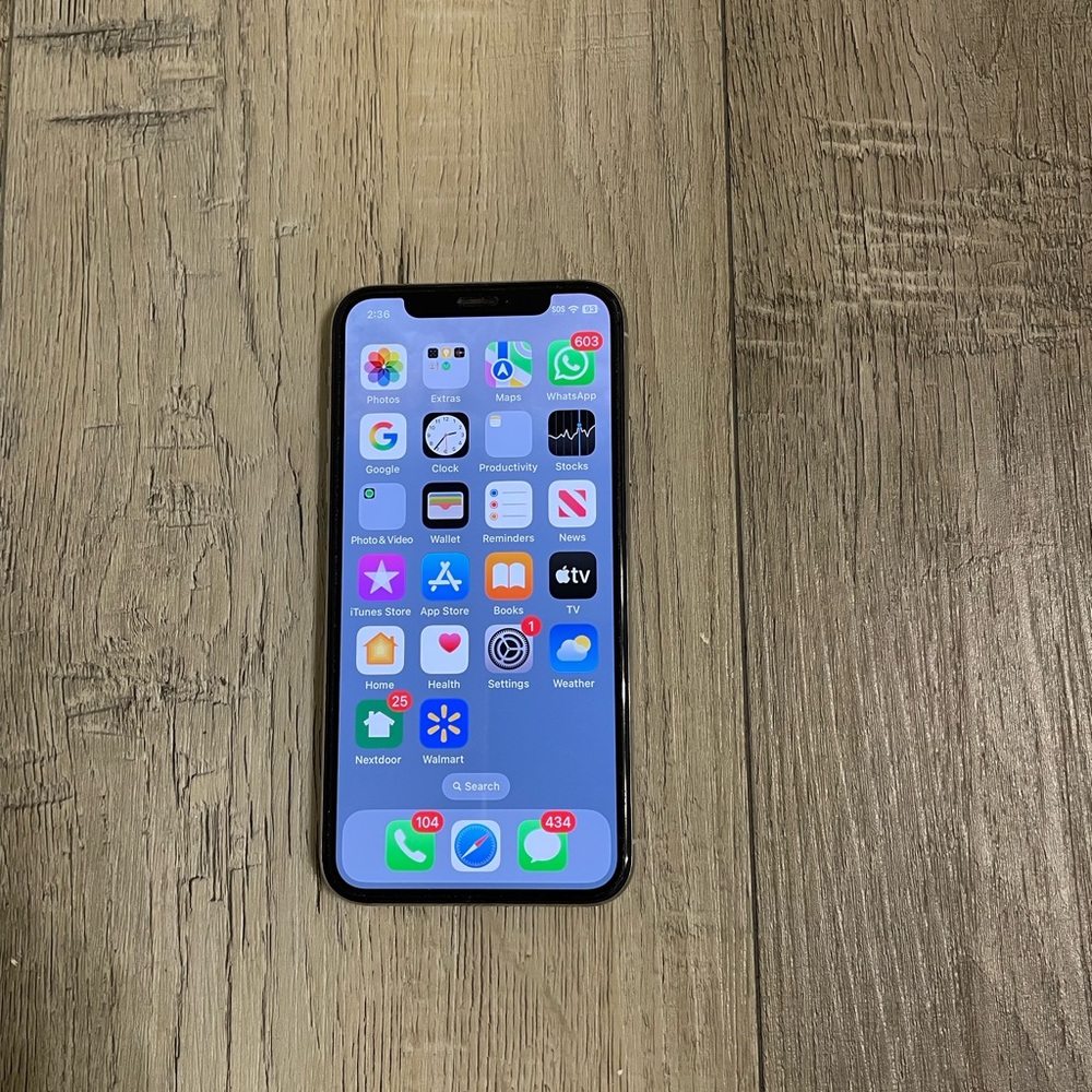 Apple iPhone X  white pristine condition fast shipping
